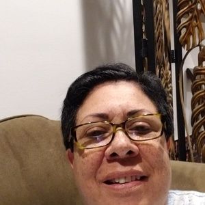 Meet your Posher, Iris